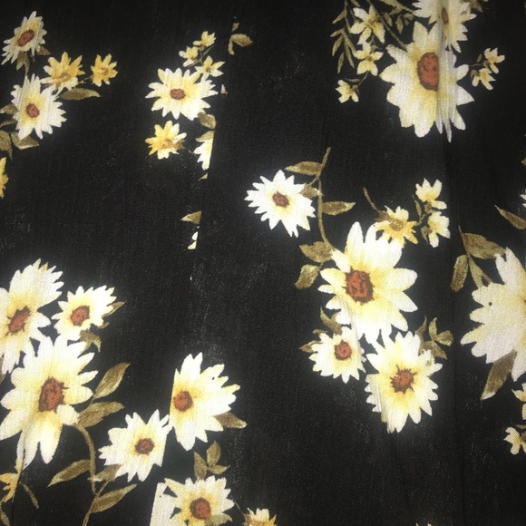 ***SOLD*** NWOT Forever 21 Sunflower Dress - Picture 3 of 3
